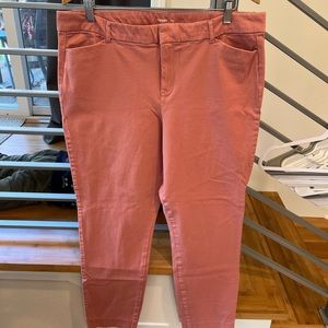 Old Navy Pixie Ankle Pants size 18